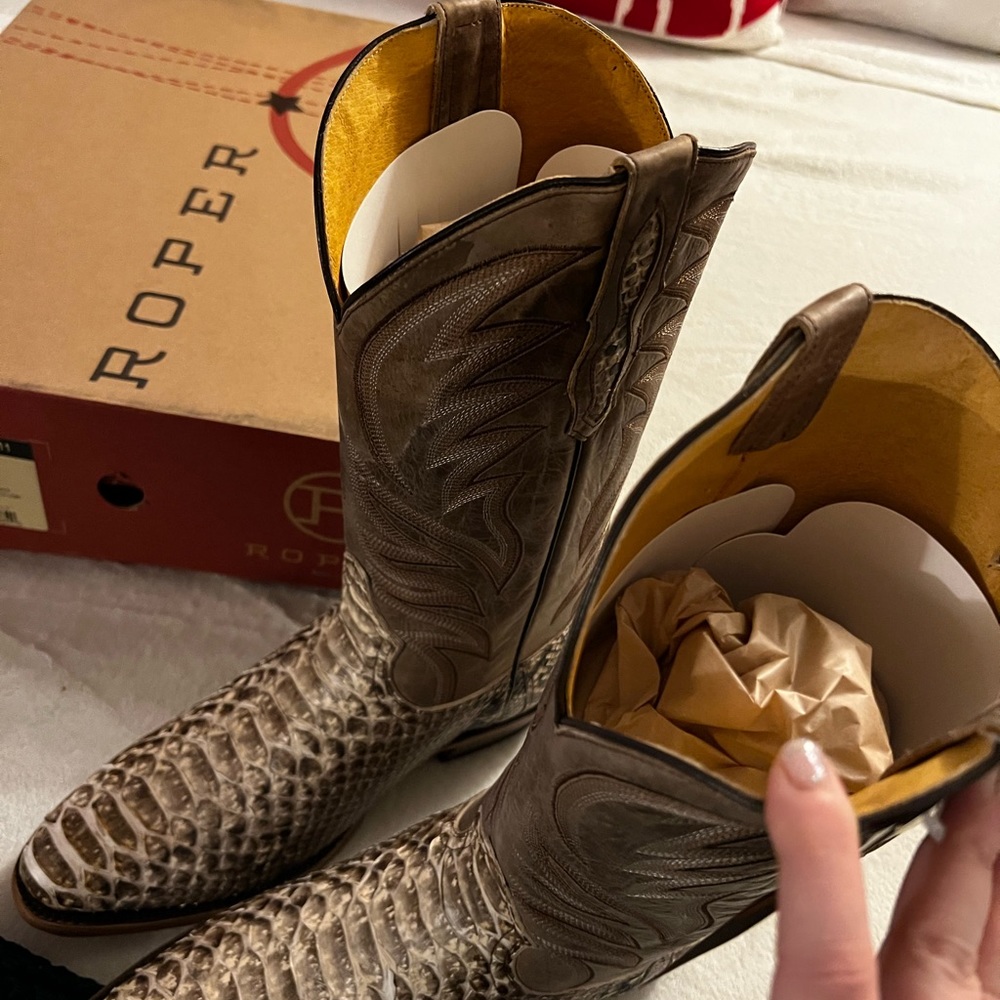 NWT Roper python snakeskin boots - Picture 5 of 5
